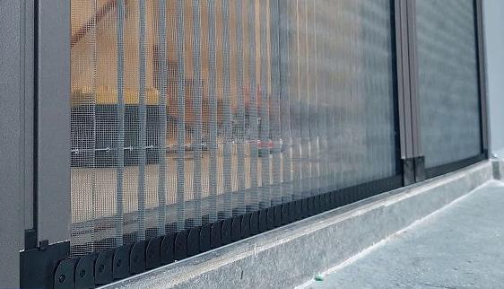 cua-luoi-chong-muoi-ray-xich